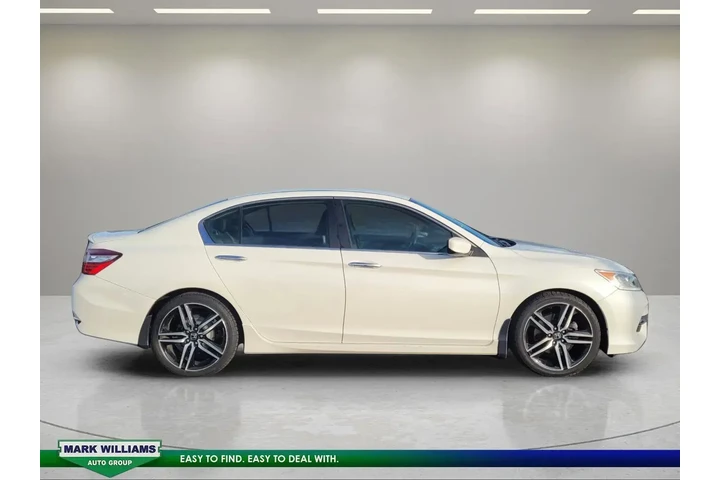 $15590 : Honda Accord 2017 Sport 4dr image 2