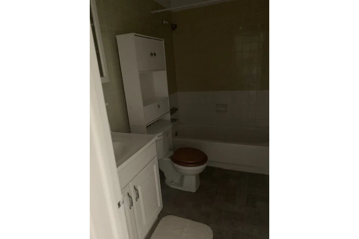 $1700 : Hialeah image 6