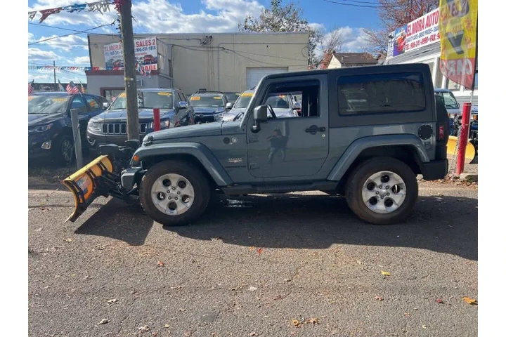 $20899 : 2014 Wrangler Sahara image 5
