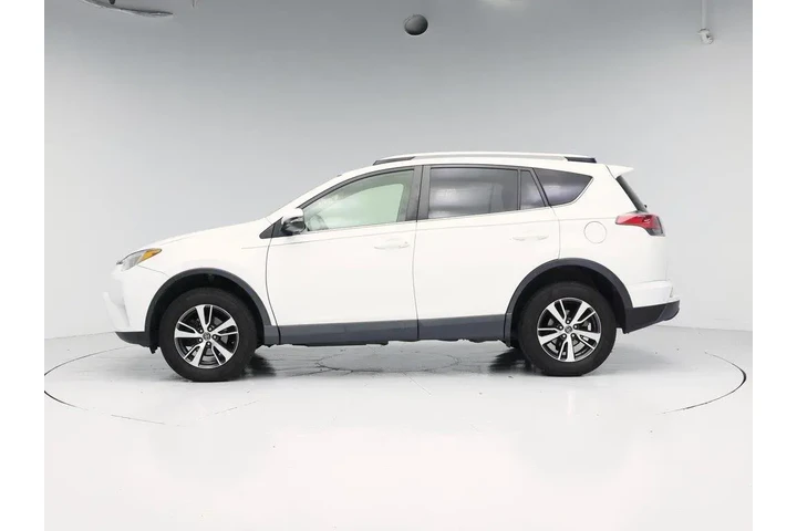 $17998 : Toyota RAV4 2018 XLE 4dr SUV image 3