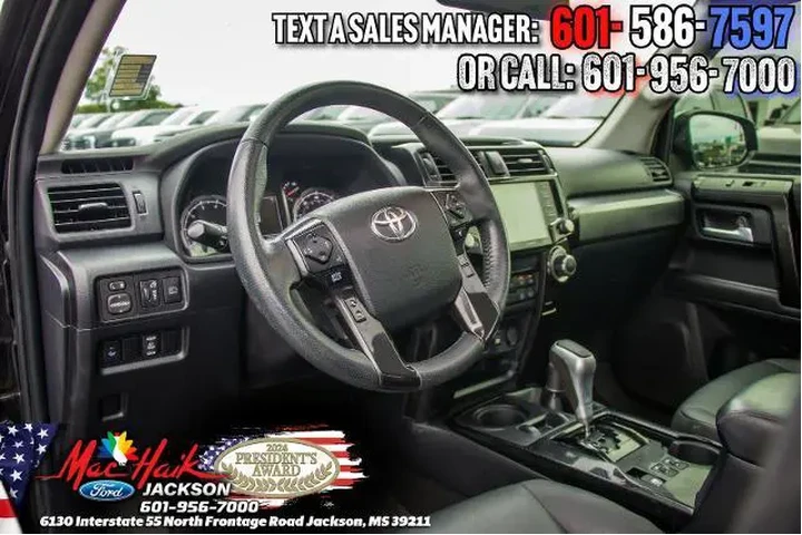$39995 : Toyota 4Runner 2020 4x4 SR5 image 10