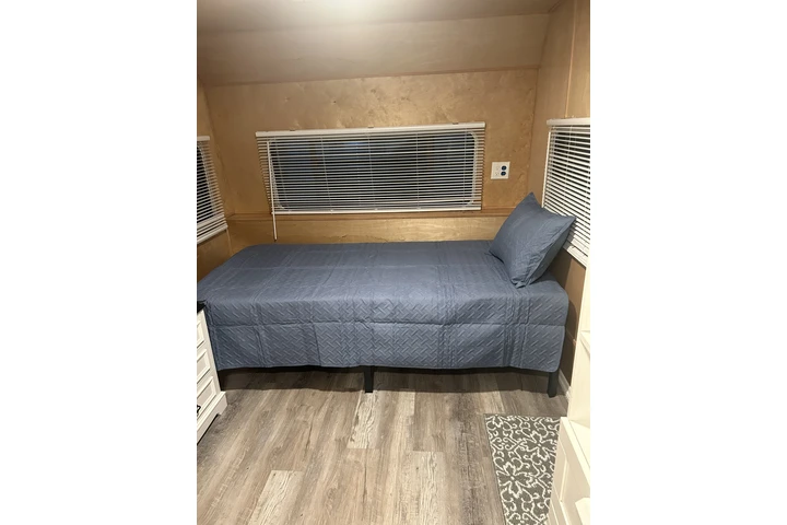 $850 : RENTO TRAILA  (RV) EN COMPTON image 4