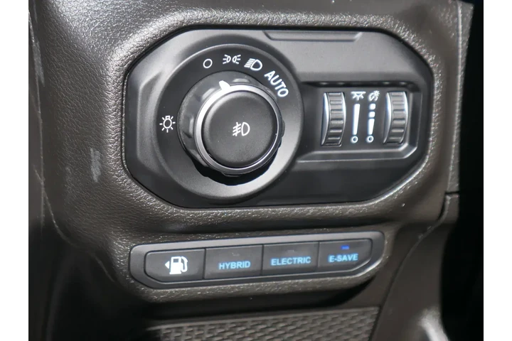 $31478 : Jeep Wrangler Unlimited 2021 image 5