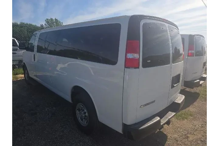 $36211 : Chevrolet Express 2023 LS 35 image 2