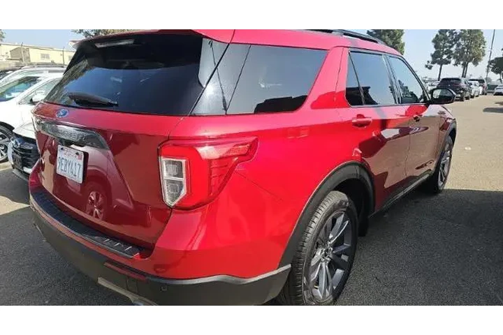 $29950 : Ford Explorer 2022 XLT 4dr S image 4