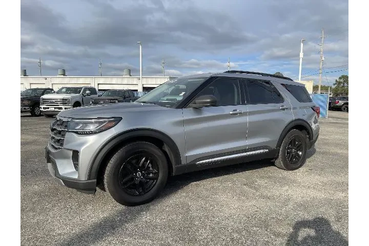 $32981 : Ford Explorer 2025 Active 4d image 4