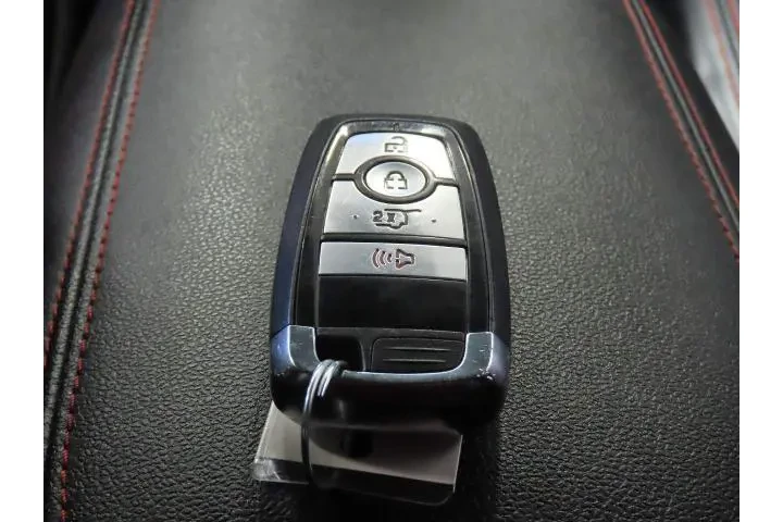 $22195 : Ford Escape 2024 ST-Line 4dr image 9