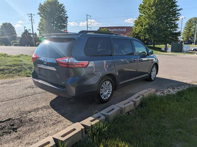 $18990 : 2015 Sienna Limited Premium 7 image 6