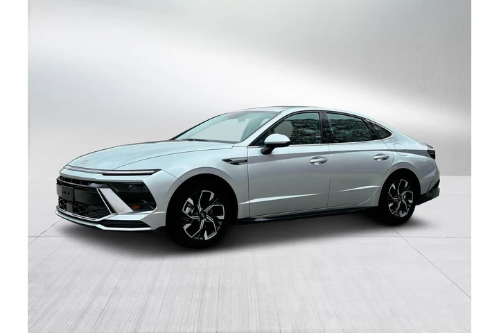 $23000 : Hyundai SONATA 2024 AWD SEL image 2