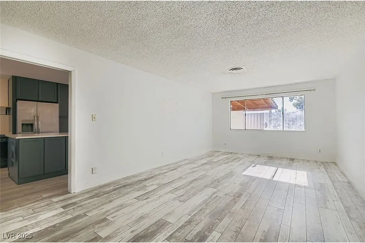 $1500 : Esta casa de una sola planta image 7