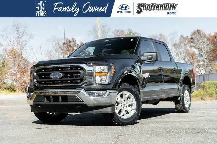 $37863 : Ford F-150 2023 4x4 XLT 4dr image 1