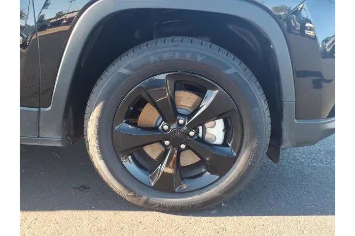 $21977 : Jeep Cherokee 2020 4x4 Latit image 9