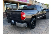 $24990 : 2015 Tundra SR5 5.7L V8 CrewM thumbnail