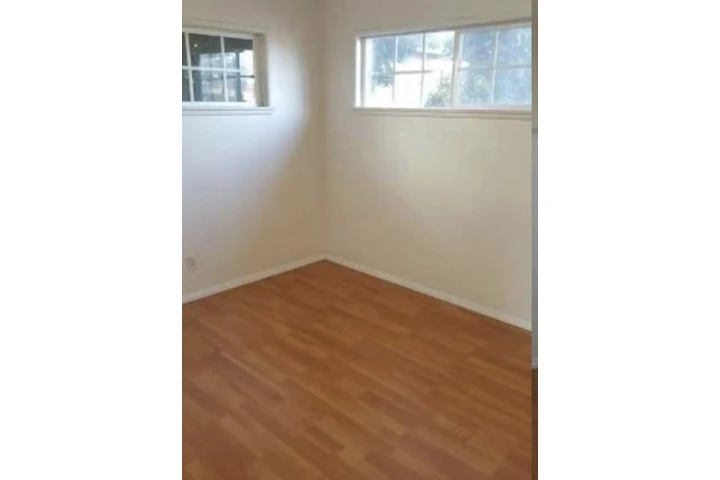 $1875 : APATAMENTO  EN LOS ANGELES image 2