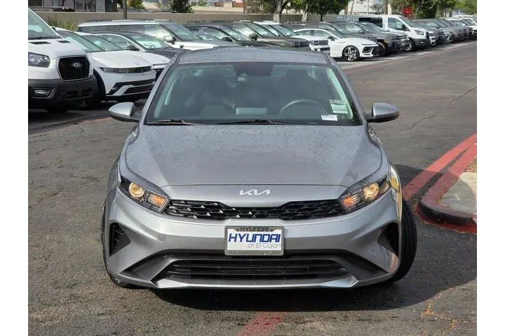 $16499 : Kia Forte 2023 LXS 4dr Sedan image 3