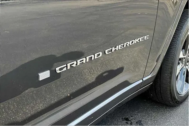 $31983 : Jeep Grand Cherokee 2022 4x4 image 9