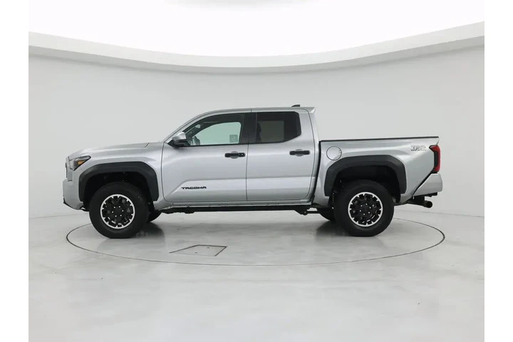 $39998 : Toyota Tacoma 2025 4x4 SR5 4 image 3