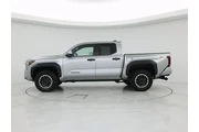 $39998 : Toyota Tacoma 2025 4x4 SR5 4 thumbnail