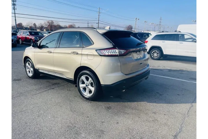 $12850 : 2018 Edge SE image 6