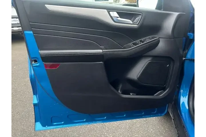 $19876 : Ford Escape Hybrid 2021 AWD image 10