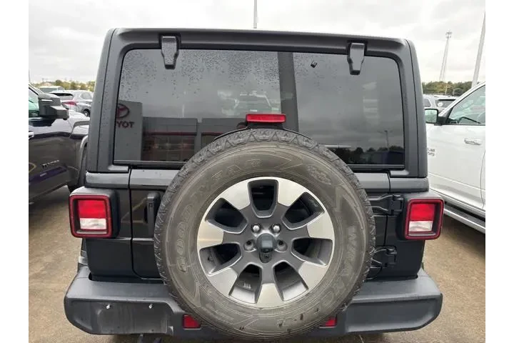$28927 : Jeep Wrangler Unlimited 2021 image 9