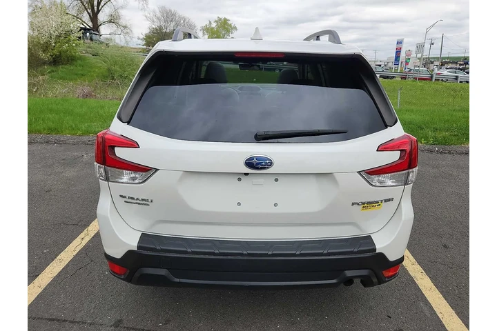 $20799 : Subaru Forester 2020 AWD Pre image 5