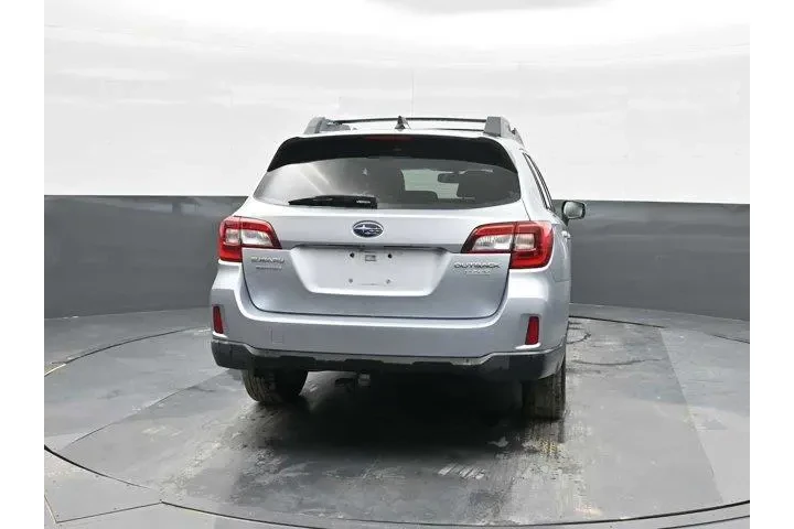 $10699 : Subaru Outback 2016 AWD 2.5i image 8
