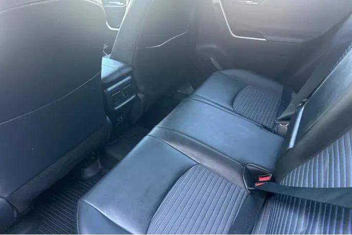 $28500 : Toyota RAV4 Hybrid 2021 AWD image 7