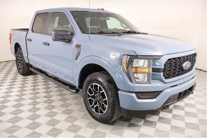 $33945 : Ford F-150 2023 4x4 Lariat 4 image 1