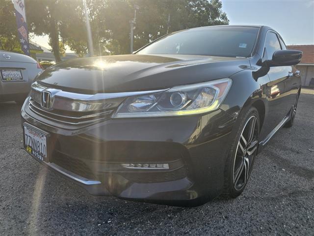 $14995 : 2017 Accord Sport CVT image 3