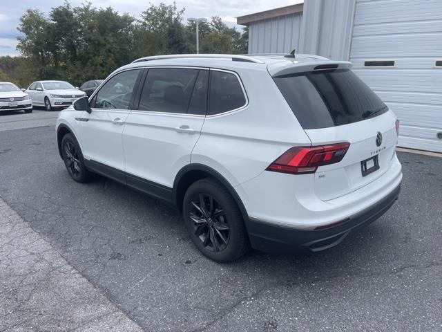 $30232 : PRE-OWNED 2024 VOLKSWAGEN TIG image 3