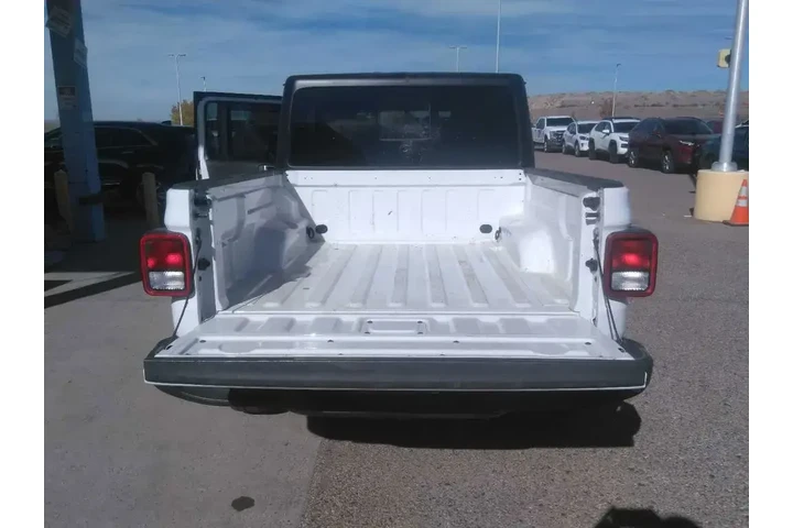 $30991 : Jeep Gladiator 2023 4x4 Over image 4