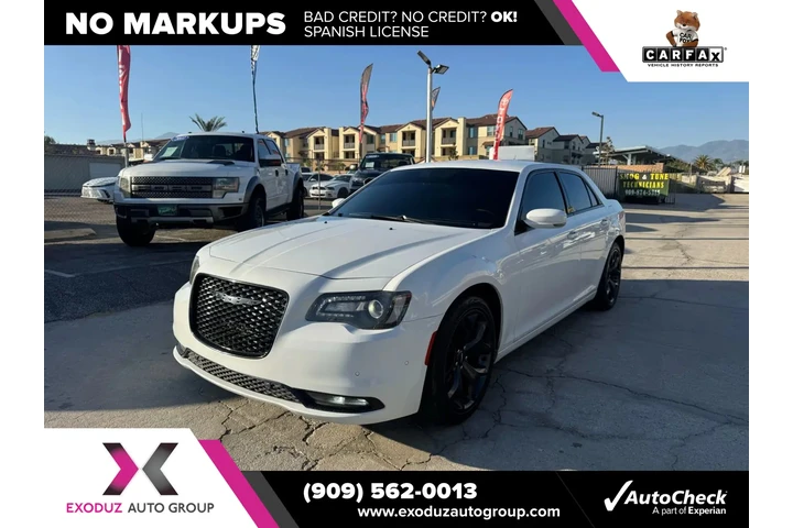 $17995 : 2021 300 300S image 2