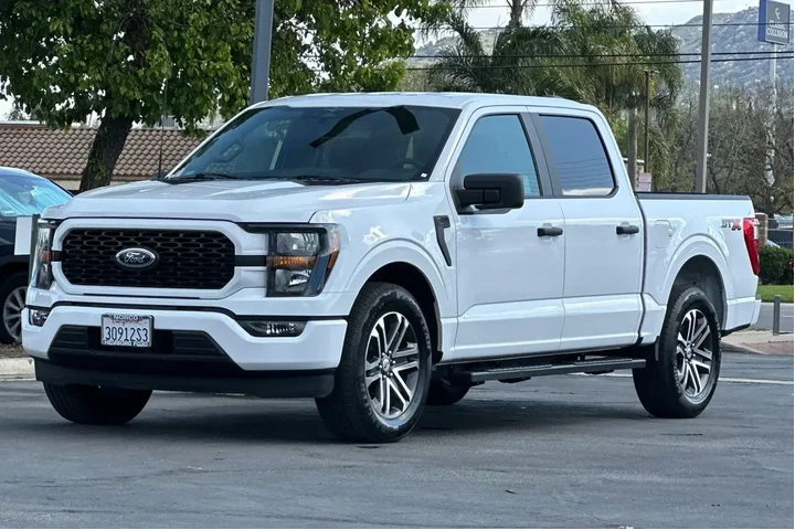 $39281 : Ford F-150 2023 4x2 XL 4dr S image 8