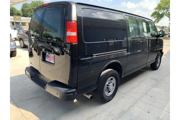 $25990 : 2019 Express 2500 image 7
