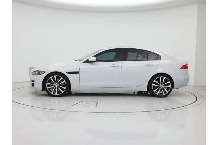 $16998 : Jaguar XE 2017 35t Prestige image 3