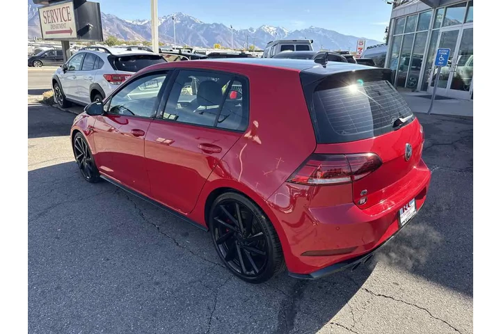 $27495 : 2019 Golf R image 9