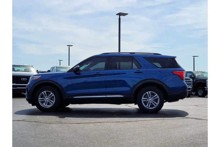 $27995 : Ford Explorer 2023 AWD XLT 4 image 7