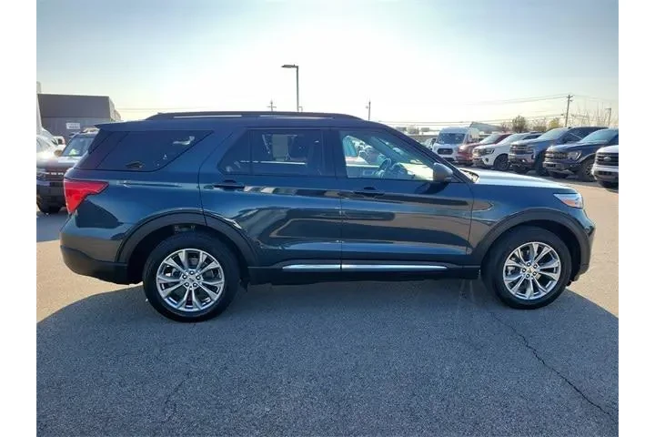 $32718 : Ford Explorer 2023 AWD XLT 4 image 6