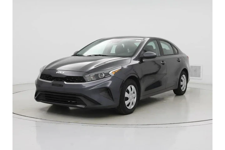 $15998 : Kia Forte 2022 FE 4dr Sedan image 4