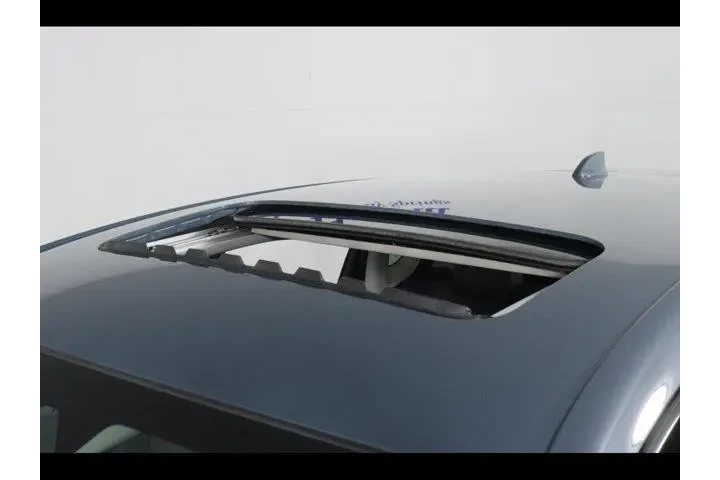 $32875 : Honda HR-V 2026 AWD EX-L 4dr image 9