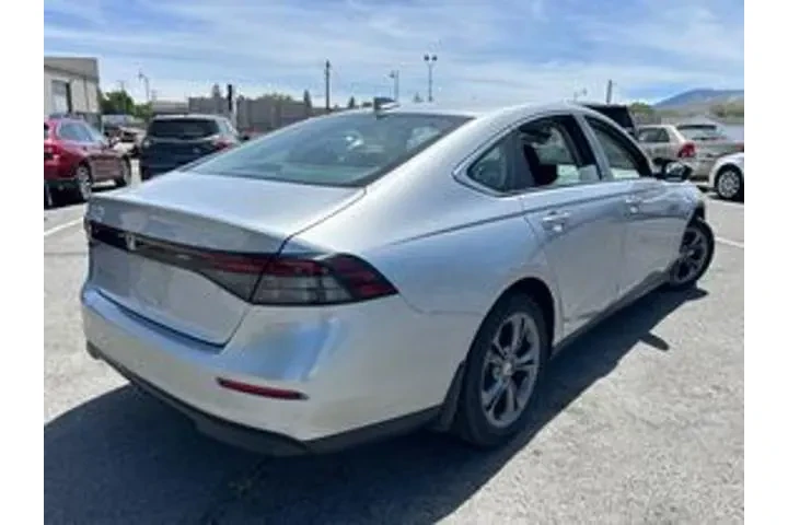 $26500 : Honda Accord 2023 EX 4dr Sed image 5