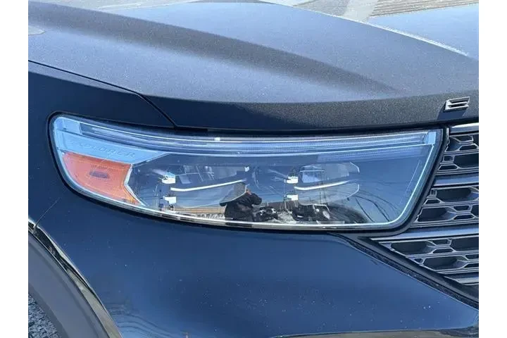 $27944 : Ford Explorer 2023 AWD XLT 4 image 8