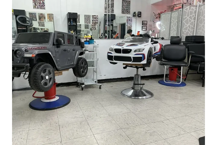 Elite Barber & Beauty Salon image 4