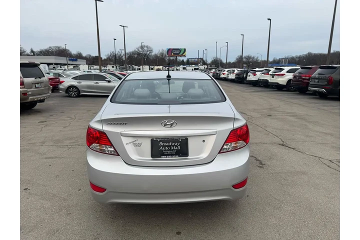 $6450 : 2014 Accent 4dr Sdn Auto GLS image 3