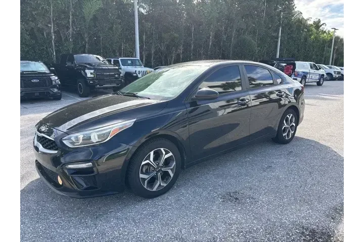 $10770 : Kia Forte 2020 FE 4dr Sedan image 5