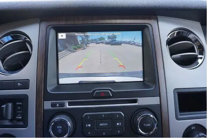 $26888 : Ford Expedition 2017 4x2 XLT image 9