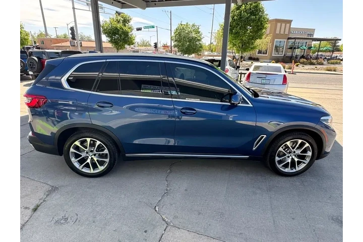 2019 BMW X5 xDrive40i image 4