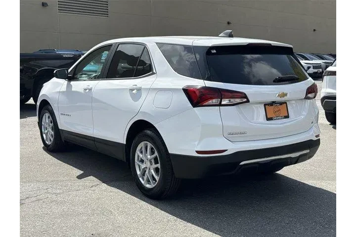 $19800 : Chevrolet Equinox 2022 LT 4d image 5