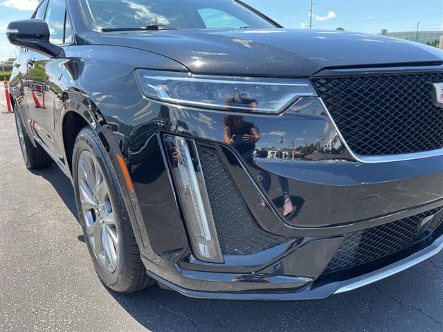 $36290 : PRE-OWNED 2020 CADILLAC XT6 S image 10